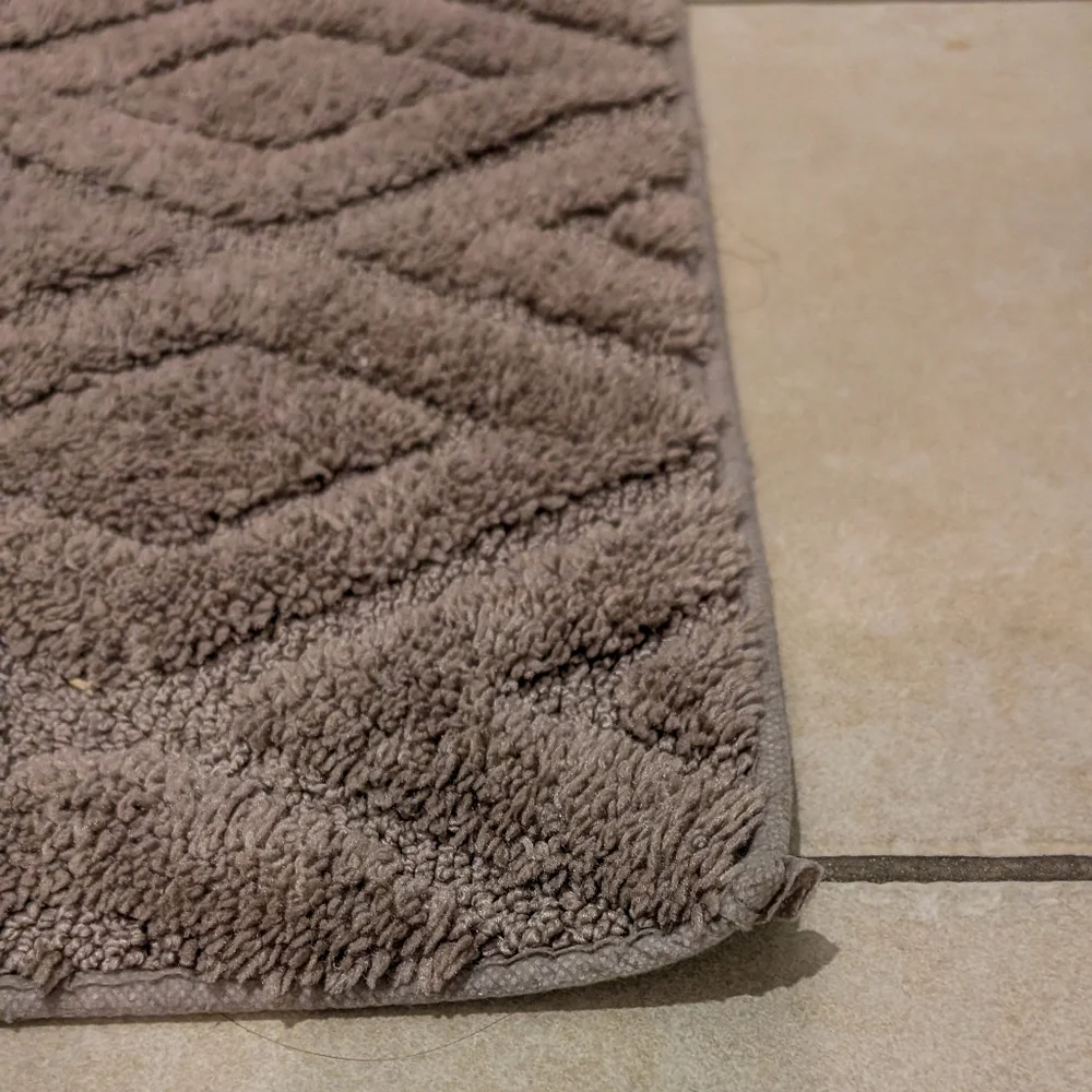 Mohawk Home Quick Dry Bath Rug, Diamonds, Linen, 21x34
